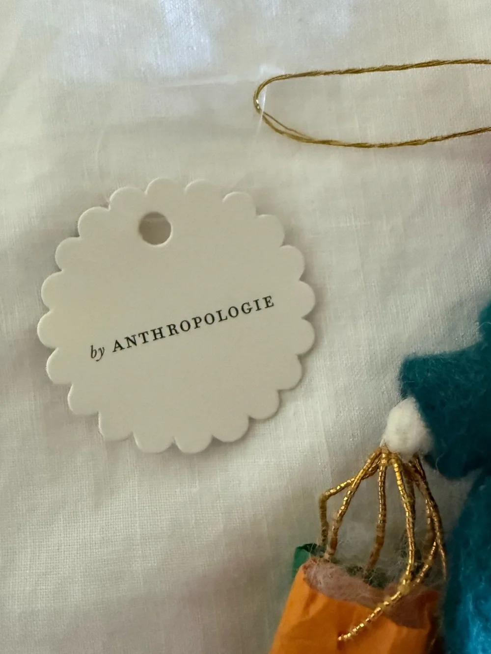 NWT Anthropologie Busy Bunny shopping rabbit felt ornament 2025